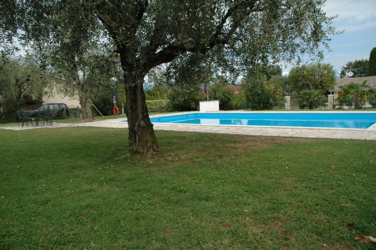 Lovely Villa Elena - Garda Lake Бардолино Экстерьер фото